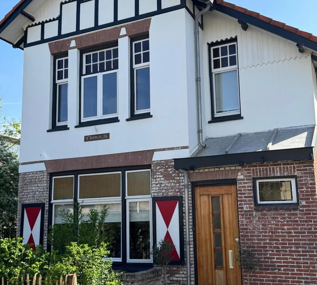 Studio Froukje Aan Zee زاندفورت 0*,